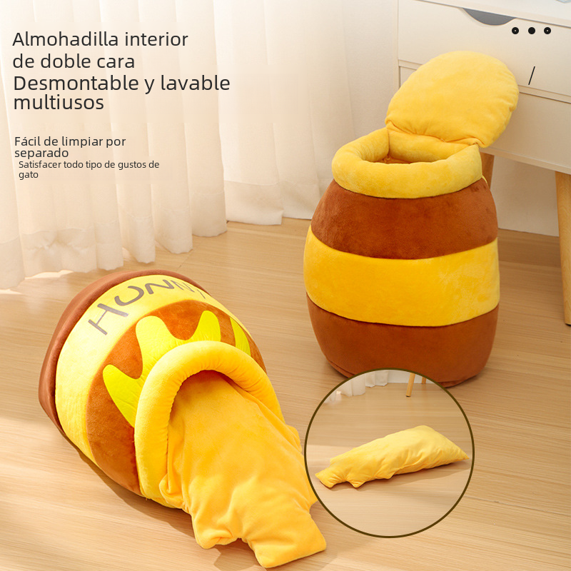 Washable Cozy Winter Cat Bed