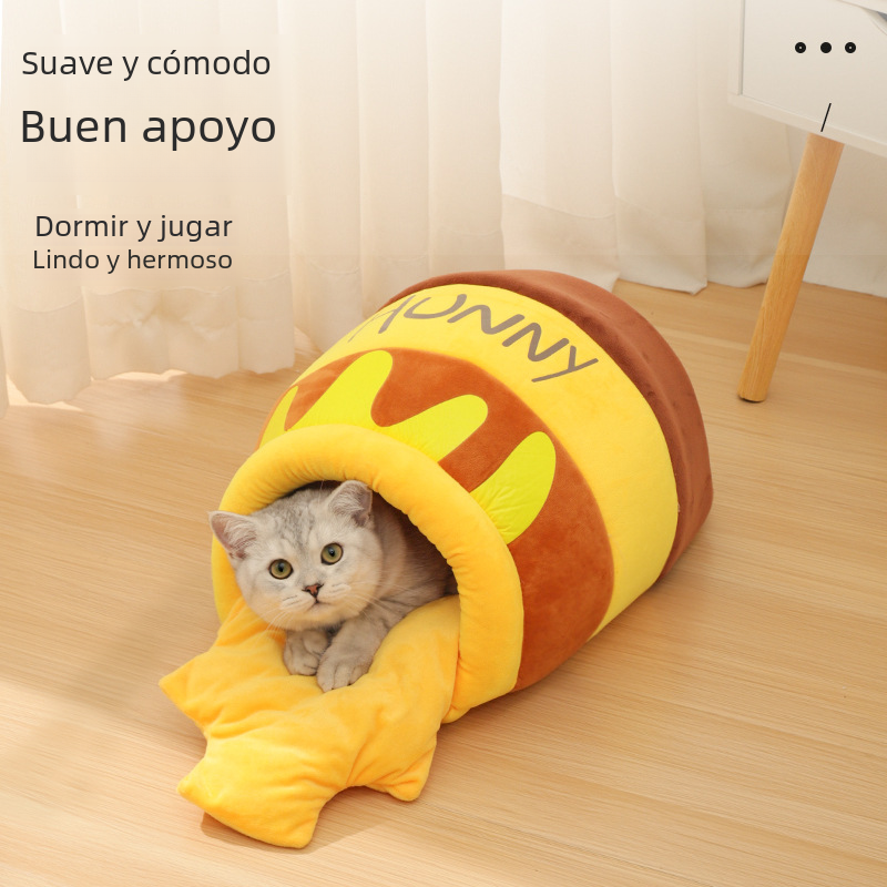Washable Cozy Winter Cat Bed